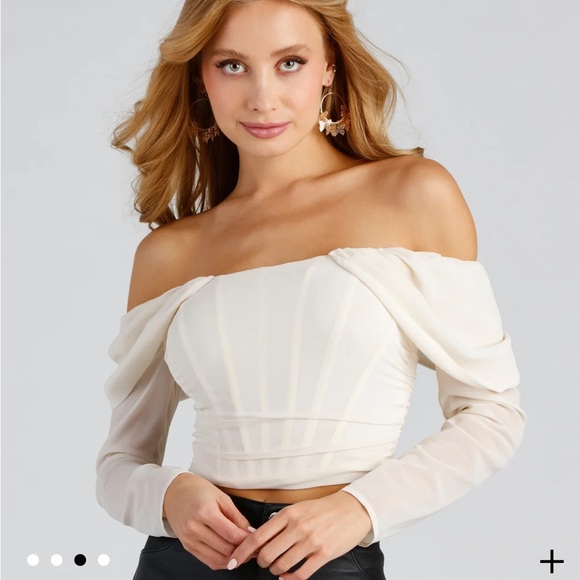 Windsor Cream Off-Shoulder Crop Top - Picture 7 of 9